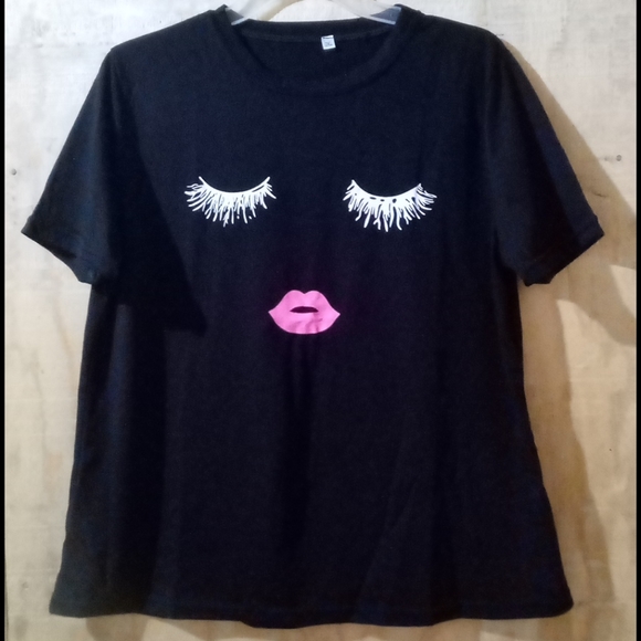 Tops - Eyelashes and Lips shirt👄😉